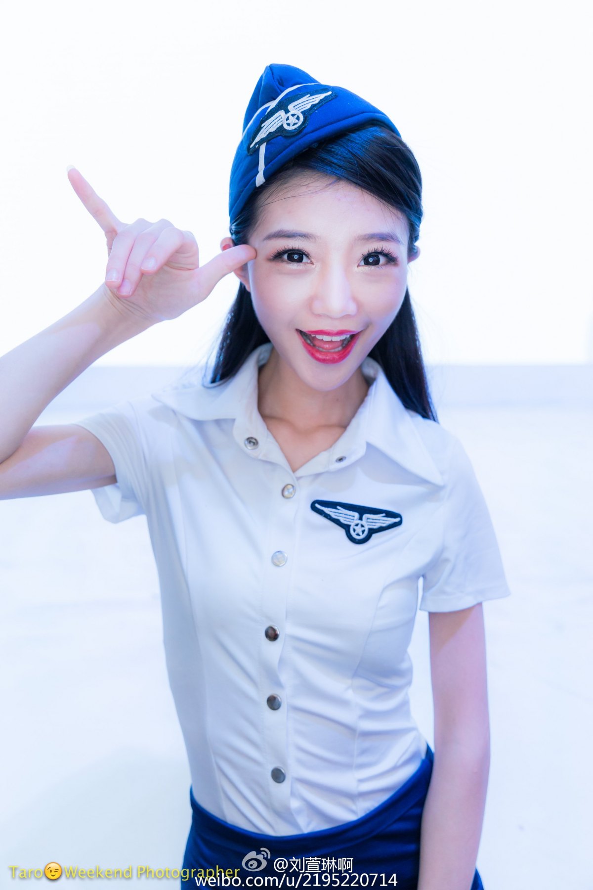 刘萱琳海马玩游戏展台主推showgirl模特