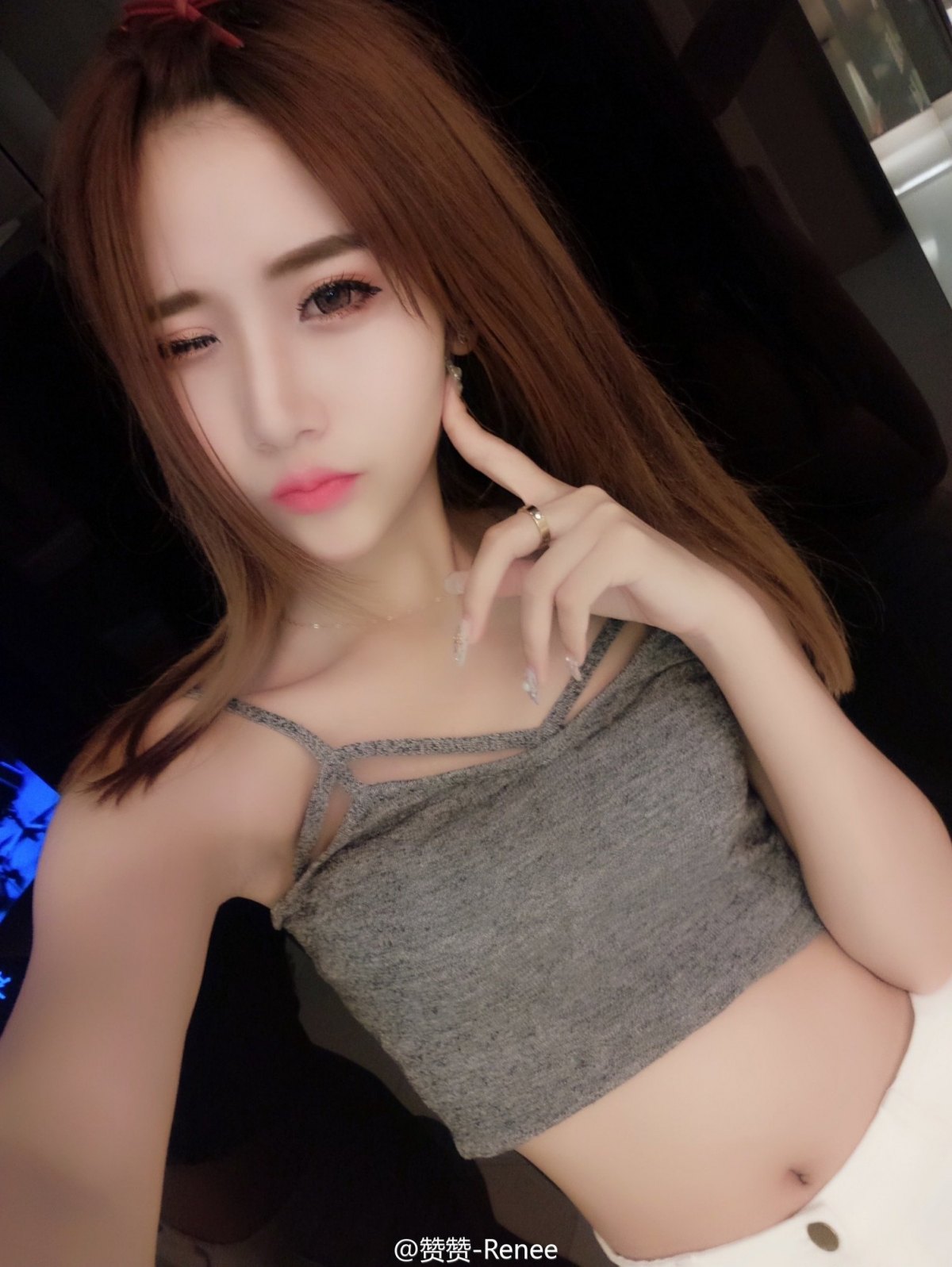 品珂互动传媒签约Showgirl美女赞赞Renee